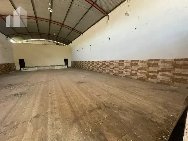 Galpão / Barracão com 322m², à venda ou para alugar, no bairro Ponto Chic em Nova Iguaçu