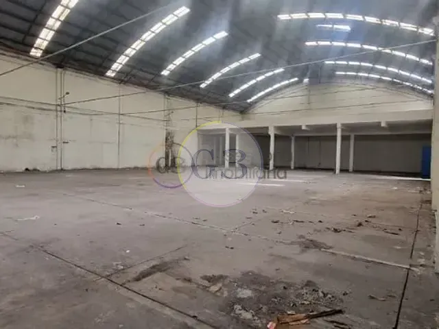 Galpão / Barracão com 1272m², para alugar, no bairro Centro em Pelotas