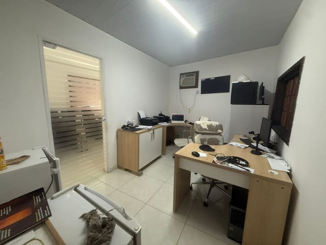 Galpão / Barracão com 600m², à venda ou para alugar, no bairro Engenho do Mato em Niterói