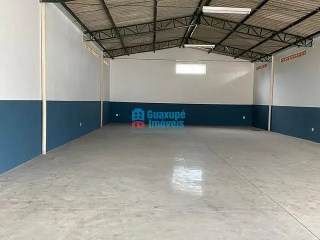 Galpão / Barracão com 319m², para alugar, no bairro Vila Rica em Guaxupé