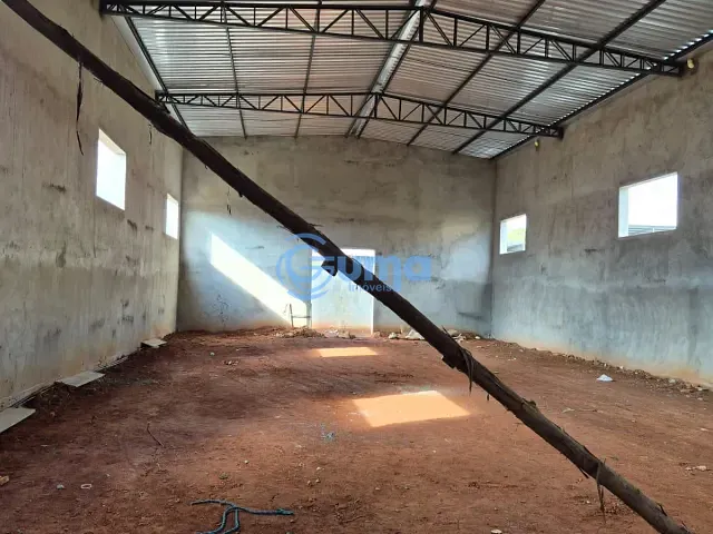 Galpão / Barracão com 600m², à venda, no bairro Bairro do Uberaba em Bragança Paulista