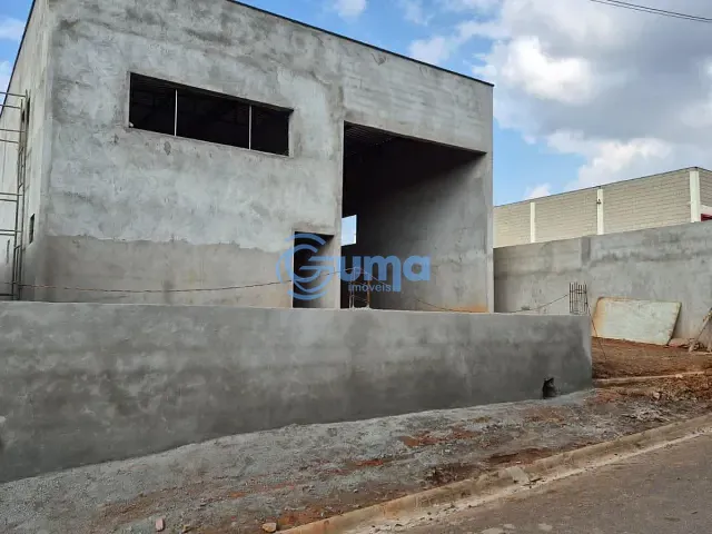 Galpão / Barracão com 600m², à venda, no bairro Bairro do Uberaba em Bragança Paulista