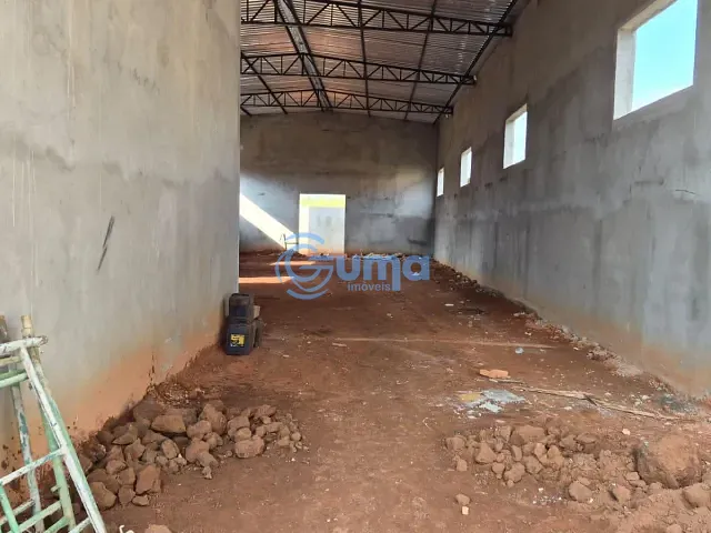 Galpão / Barracão com 600m², à venda, no bairro Bairro do Uberaba em Bragança Paulista
