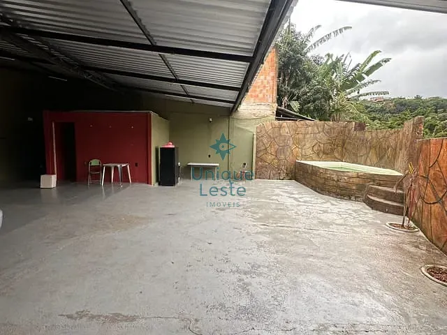 Galpão / Barracão à venda, no bairro mangueiras em Sabará