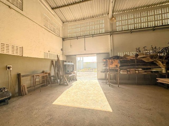Galpão / Barracão à venda, no bairro D. I. N. Sa. Socorro em Nossa Senhora do Socorro