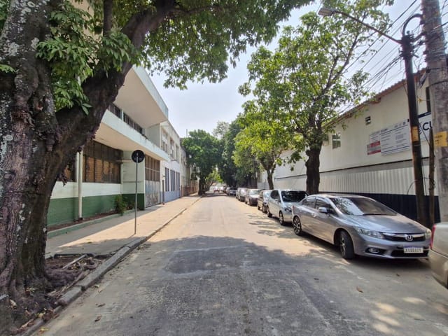 Foto do Galpão / Barracão - Galpão em excelente localização para locação em São Cristóvão, RJ por R$ 75.000,00 | Henrique Martins