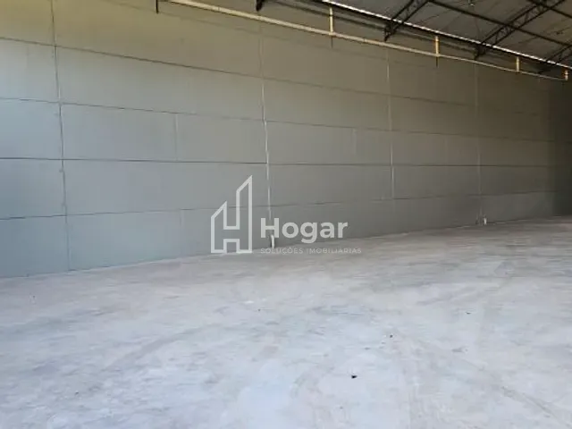 Galpão / Barracão à venda ou para alugar, no bairro Cilo 2 em Londrina