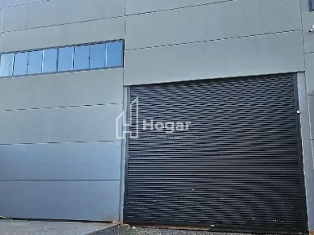 Galpão / Barracão à venda ou para alugar, no bairro Cilo 2 em Londrina
