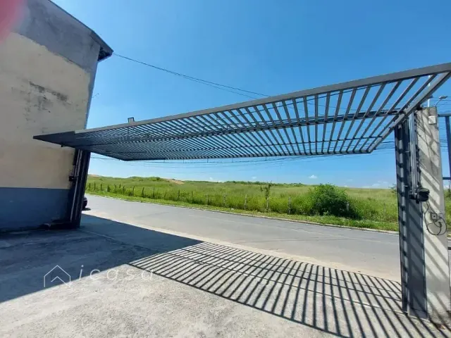 Galpão / Barracão com 300m², à venda, no bairro Vila Menino Jesus em Caçapava