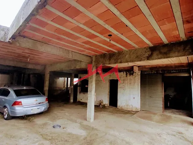 Galpão / Barracão com 390m², à venda, no bairro Sacramento em São Gonçalo