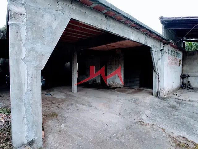 Galpão / Barracão com 390m², à venda, no bairro Sacramento em São Gonçalo