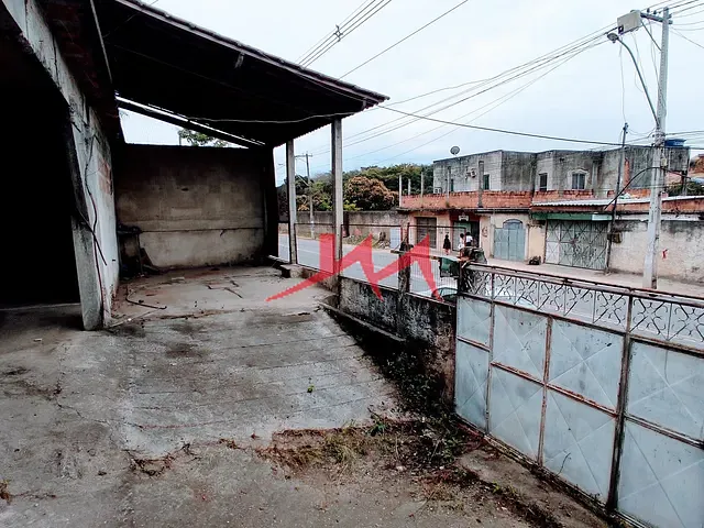 Galpão / Barracão com 390m², à venda, no bairro Sacramento em São Gonçalo