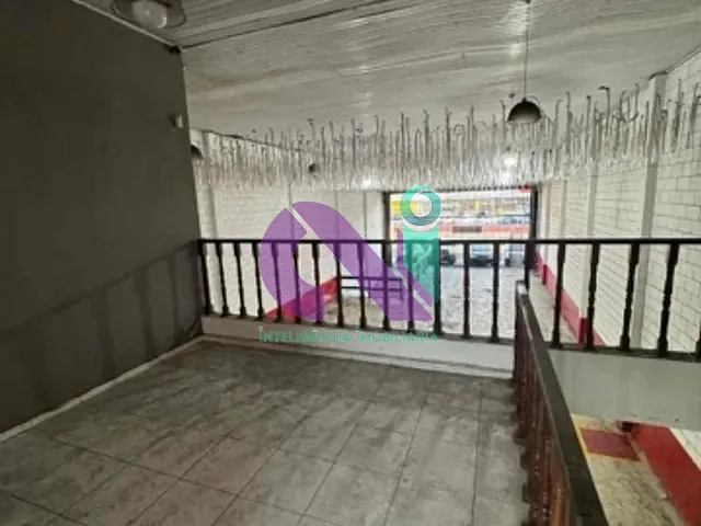 Galpão / Barracão com 350m², para alugar, no bairro Quitaúna em Osasco