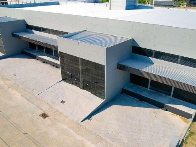 Galpão / Barracão com 3000m², à venda, no bairro Centro em Porto Belo