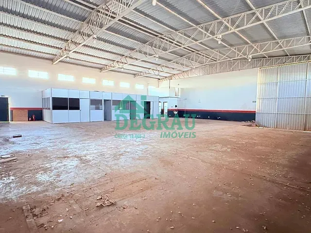 Galpão / Barracão com 2500m², para alugar, no bairro Parque Cimentolândia em Itapeva