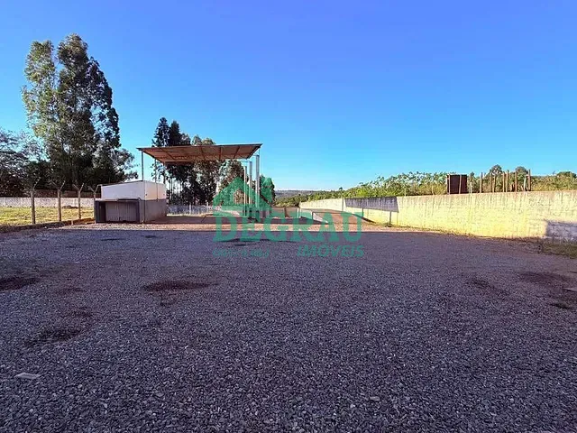 Galpão / Barracão com 2500m², para alugar, no bairro Parque Cimentolândia em Itapeva