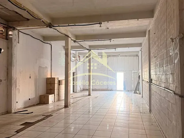 Galpão / Barracão com 200m², para alugar, no bairro Cidade Alta em Cuiabá
