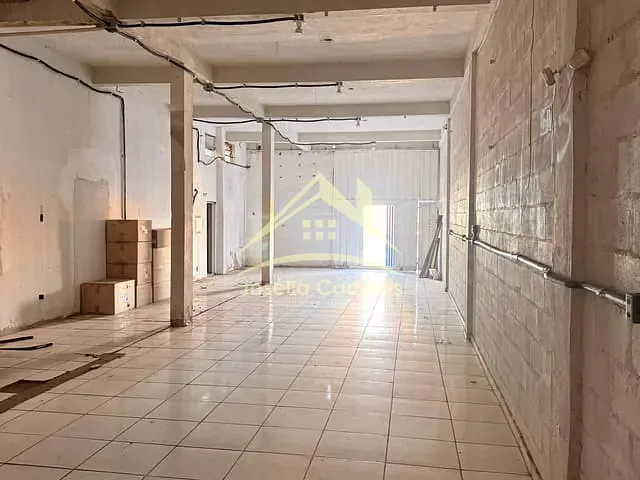 Galpão / Barracão com 200m², para alugar, no bairro Cidade Alta em Cuiabá