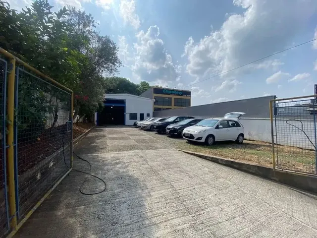 Galpão / Barracão à venda, no bairro Seminário em Curitiba