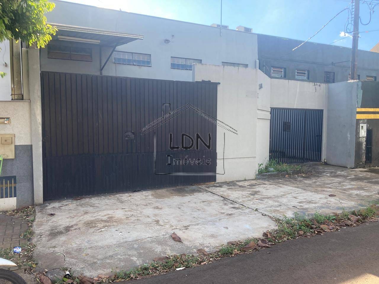 Depósito-Galpão-Armazém à venda, 200m² - Foto 1