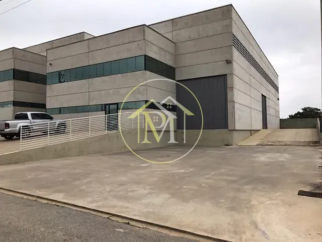 Galpão / Barracão com 1221m², para alugar, no bairro Éden em Sorocaba