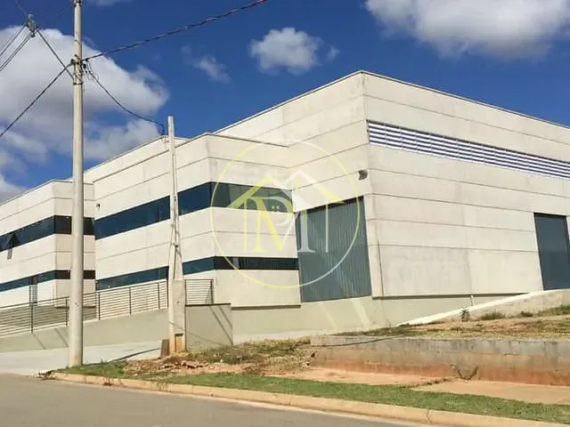 Galpão / Barracão com 1221m², para alugar, no bairro Éden em Sorocaba