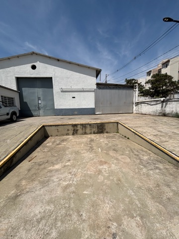 Galpão / Barracão com 926m², à venda, no bairro Vila Nambi em Jundiaí