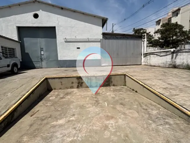 Galpão / Barracão com 926m², à venda, no bairro Vila Nambi em Jundiaí