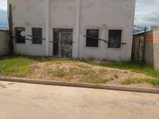 Galpão / Barracão com 300m², à venda, no bairro São Lucas em Arcos