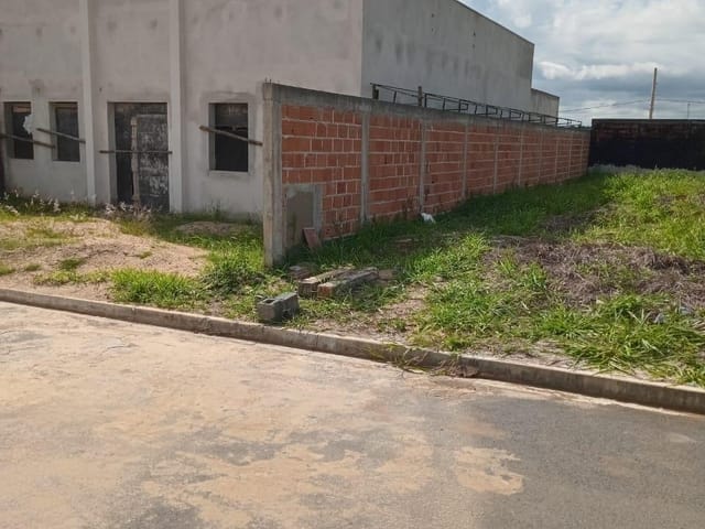 Galpão / Barracão com 300m², à venda, no bairro São Lucas em Arcos