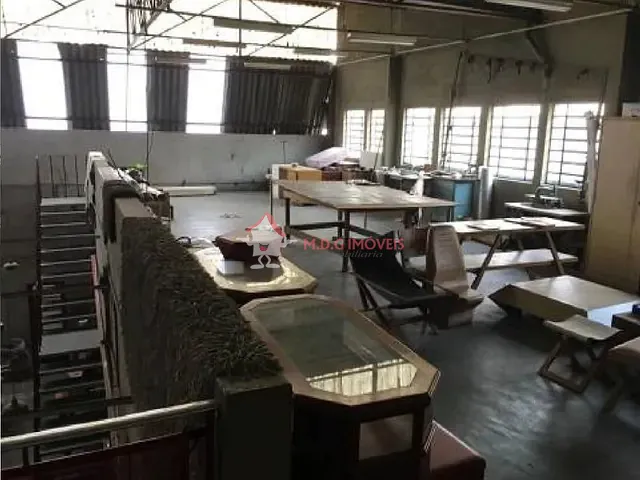 Galpão / Barracão com 1000m², à venda, no bairro Saúde em São Paulo