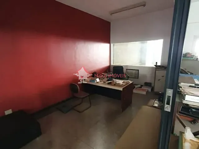 Galpão / Barracão com 1000m², à venda, no bairro Saúde em São Paulo
