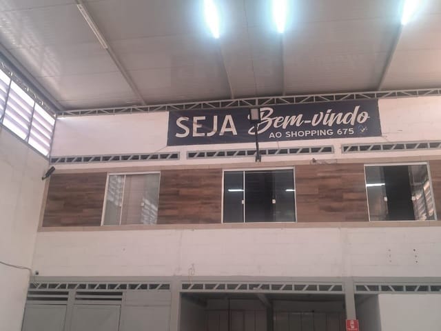 Galpão / Barracão com 700m², à venda ou para alugar, no bairro Rocha Miranda em Rio de Janeiro