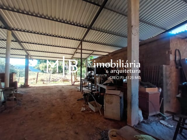 Galpão / Barracão 1 quarto e 1 banheiro, para alugar, no bairro VILA MINALDA em CATAGUASES