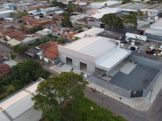 Galpão / Barracão com 1500m², para alugar, no bairro Vila Maria em Aparecida de Goiânia