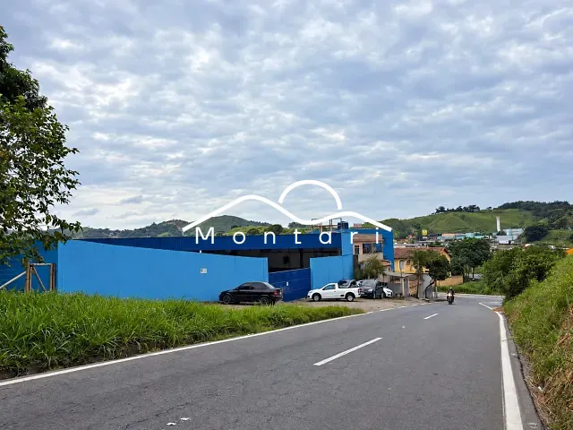 Galpão / Barracão com 790m², à venda ou para alugar, no bairro Monte Cristo em Barra Mansa