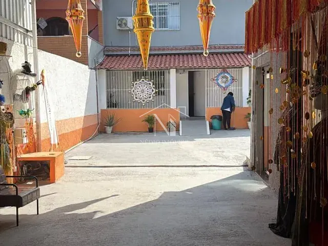Galpão / Barracão com 450m², à venda, no bairro São José do Imbassaí em Maricá