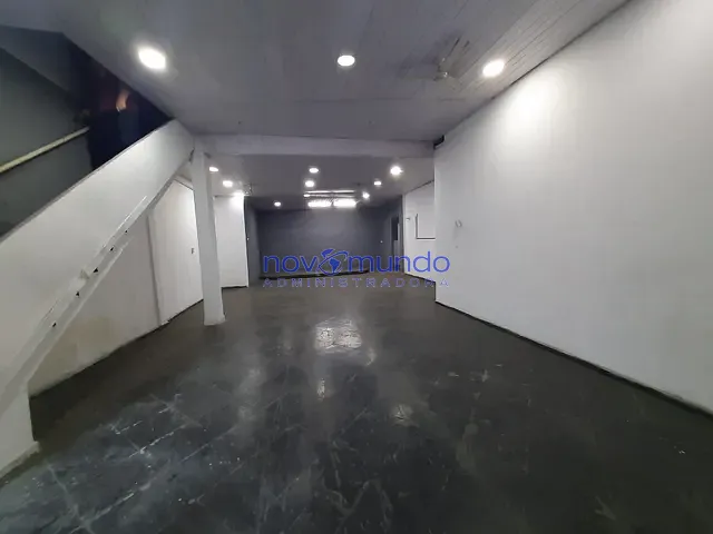 Galpão / Barracão com 86m², para alugar, no bairro Bonsucesso em Rio de Janeiro