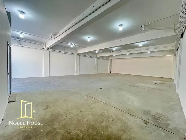 Galpão / Barracão com 220m², para alugar, no bairro João XXIII em Vinhedo