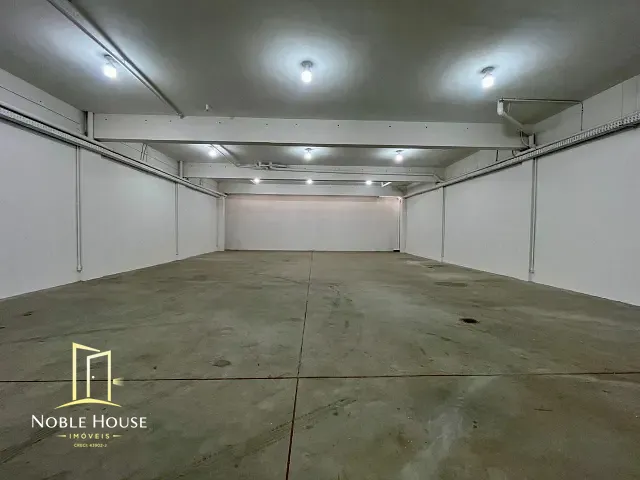 Galpão / Barracão com 220m², para alugar, no bairro João XXIII em Vinhedo