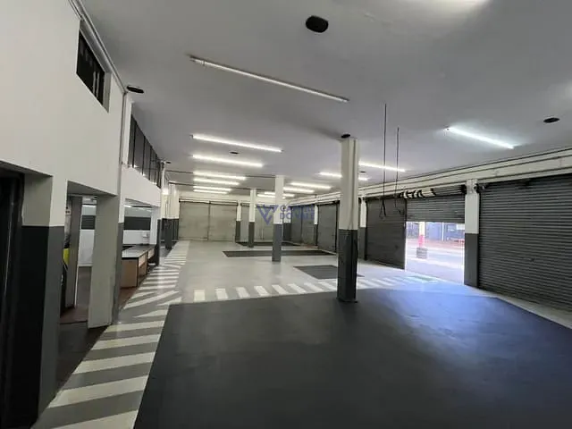 Galpão / Barracão com 1052m², à venda ou para alugar, no bairro Vila Nair em São José dos Campos
