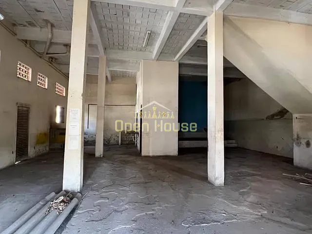 Galpão / Barracão com 200m², à venda, no bairro São Luiz em Volta Redonda