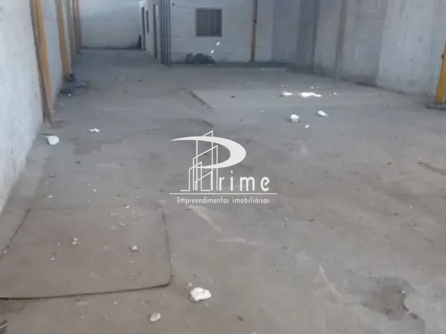 Galpão / Barracão com 230m², para alugar, no bairro Serra Grande em Niterói