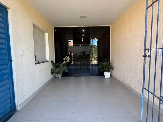 Galpão / Barracão à venda ou para alugar, no bairro Cajueiro em Cabo Frio