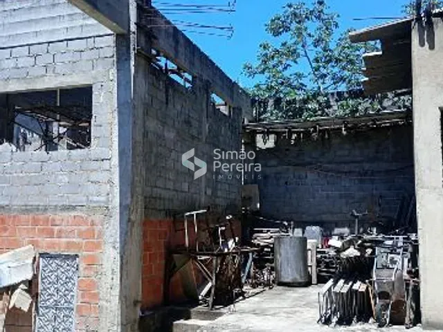 Galpão / Barracão com 400m², à venda, no bairro Jardim Primavera em Três Rios
