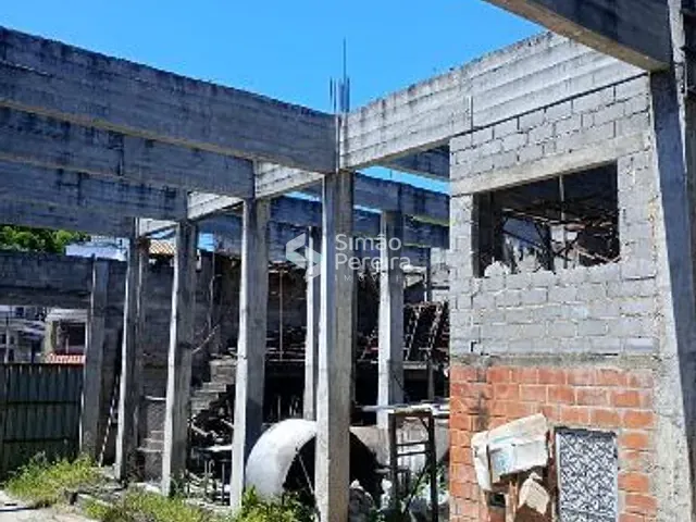 Galpão / Barracão com 400m², à venda, no bairro Jardim Primavera em Três Rios