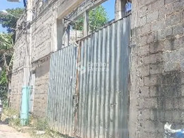 Galpão / Barracão com 400m², à venda, no bairro Jardim Primavera em Três Rios