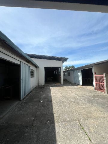 Galpão / Barracão com 1260m², à venda ou para alugar, no bairro Jardim Baronesa em Taubaté