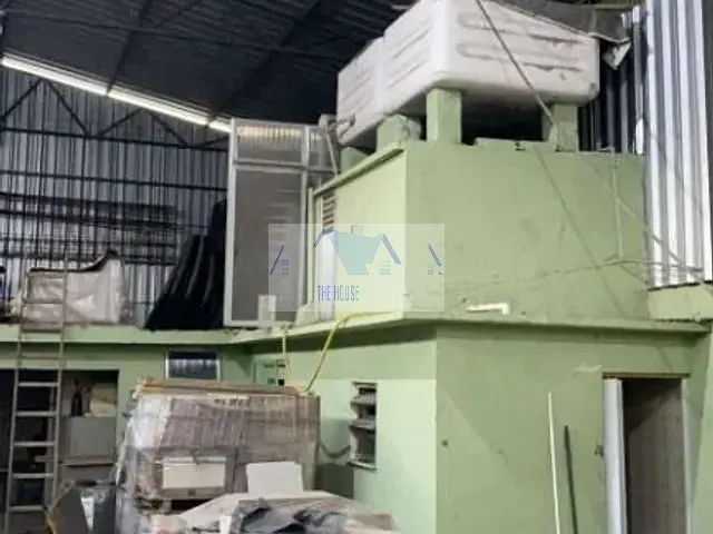Galpão / Barracão com 400m², à venda, no bairro Engenhoca em Niterói