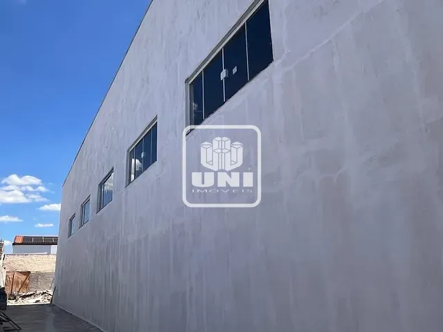 Galpão / Barracão com 600m², para alugar, no bairro São João em Jacareí